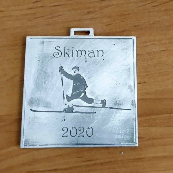 Výroba medaile Skiman 2020